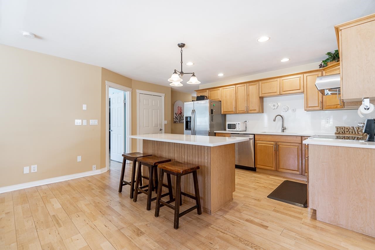 10268 167 STREET, SURREY, BC 13