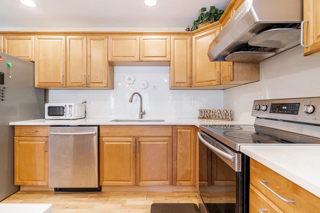 10268 167 STREET, SURREY, BC 14