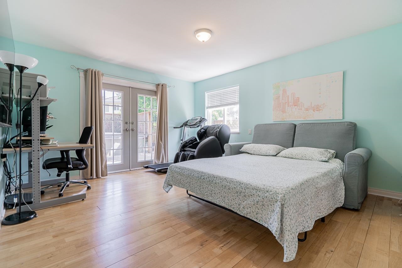 10268 167 STREET, SURREY, BC 18
