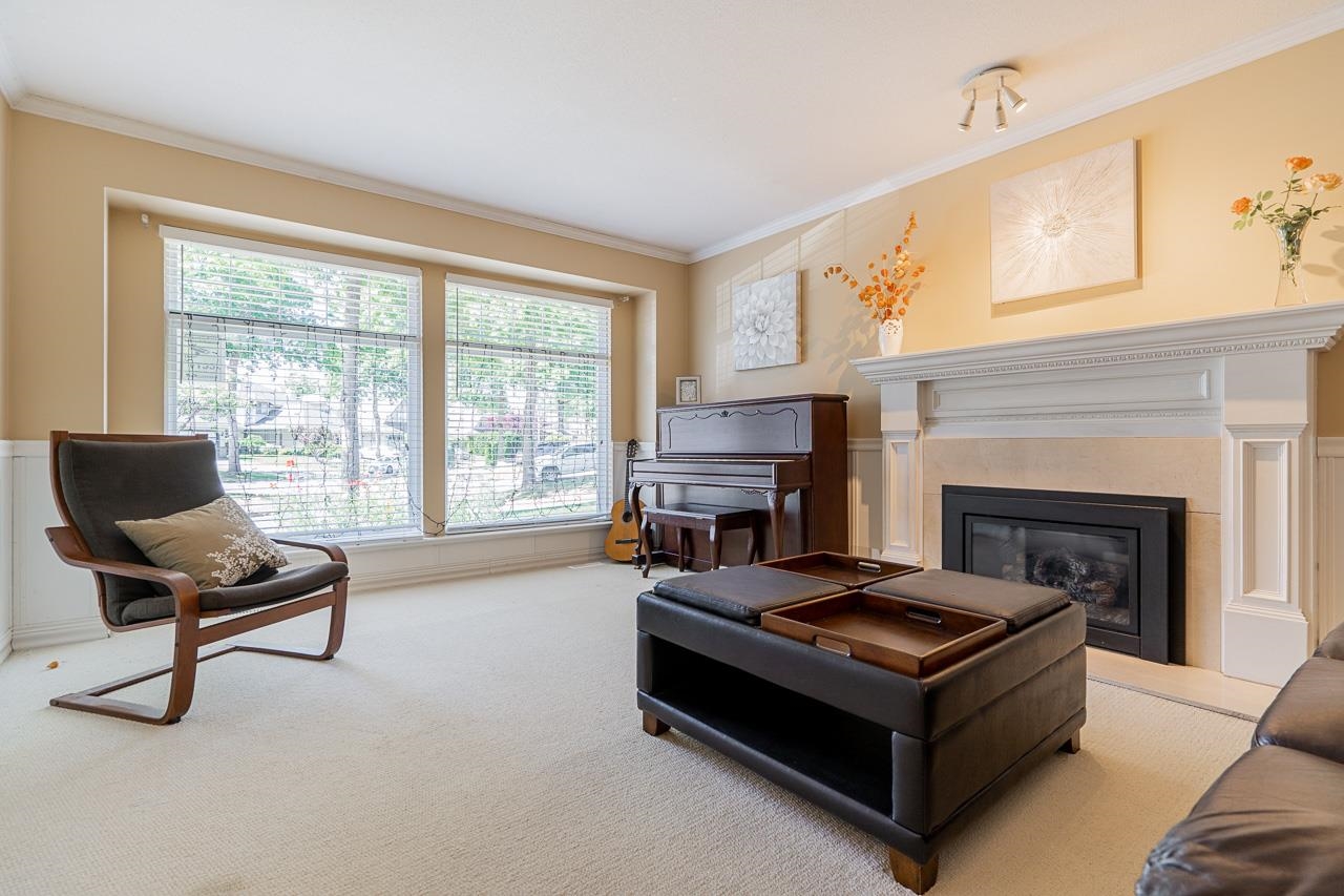 10268 167 STREET, SURREY, BC 4