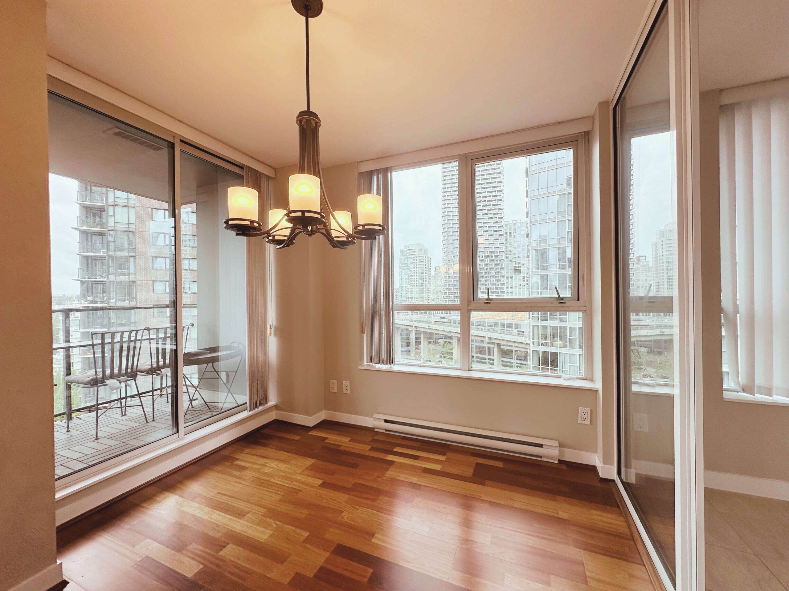 1502 1495 RICHARDS STREET, SURREY, BC 10