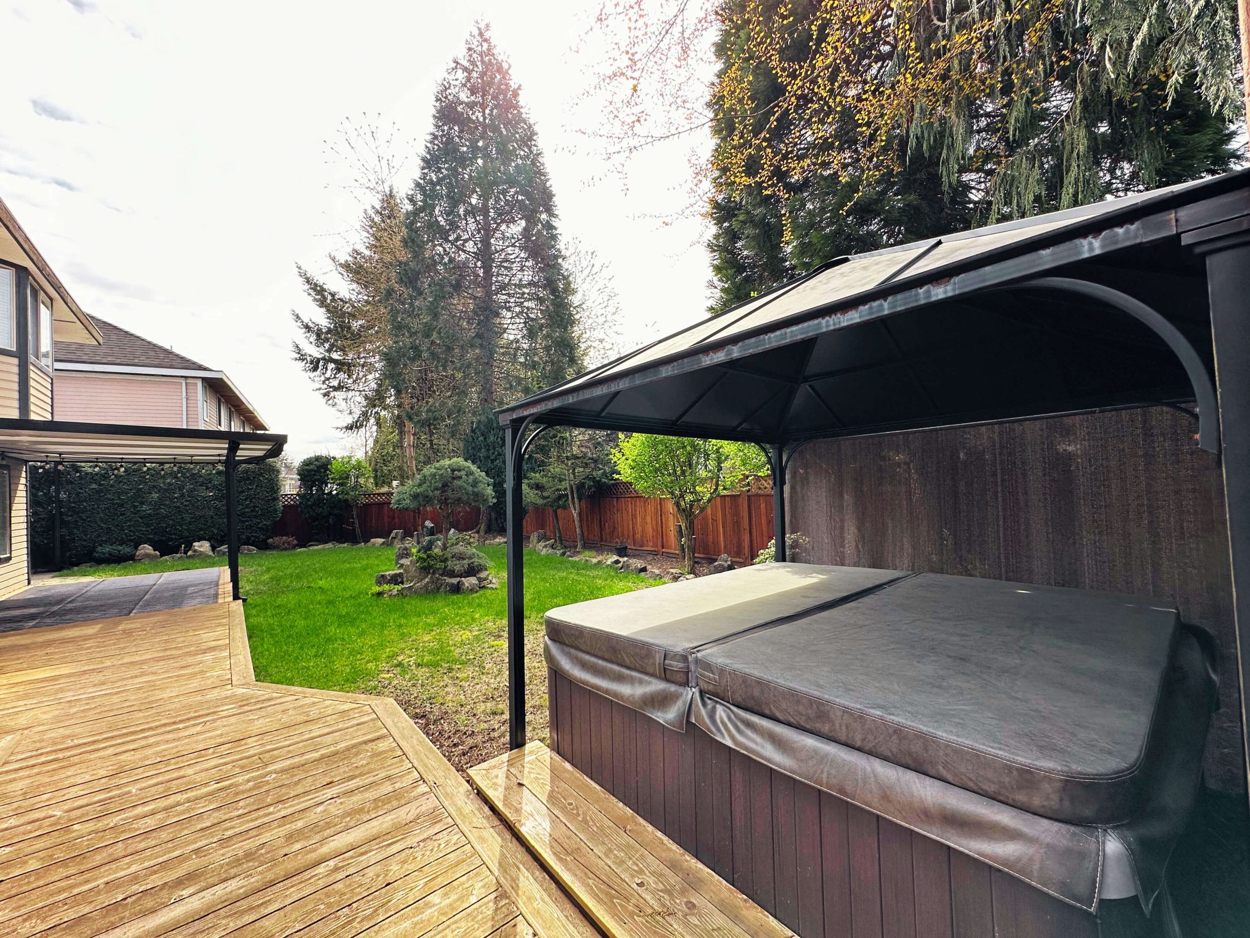 10593 164 STREET, SURREY, BC 3