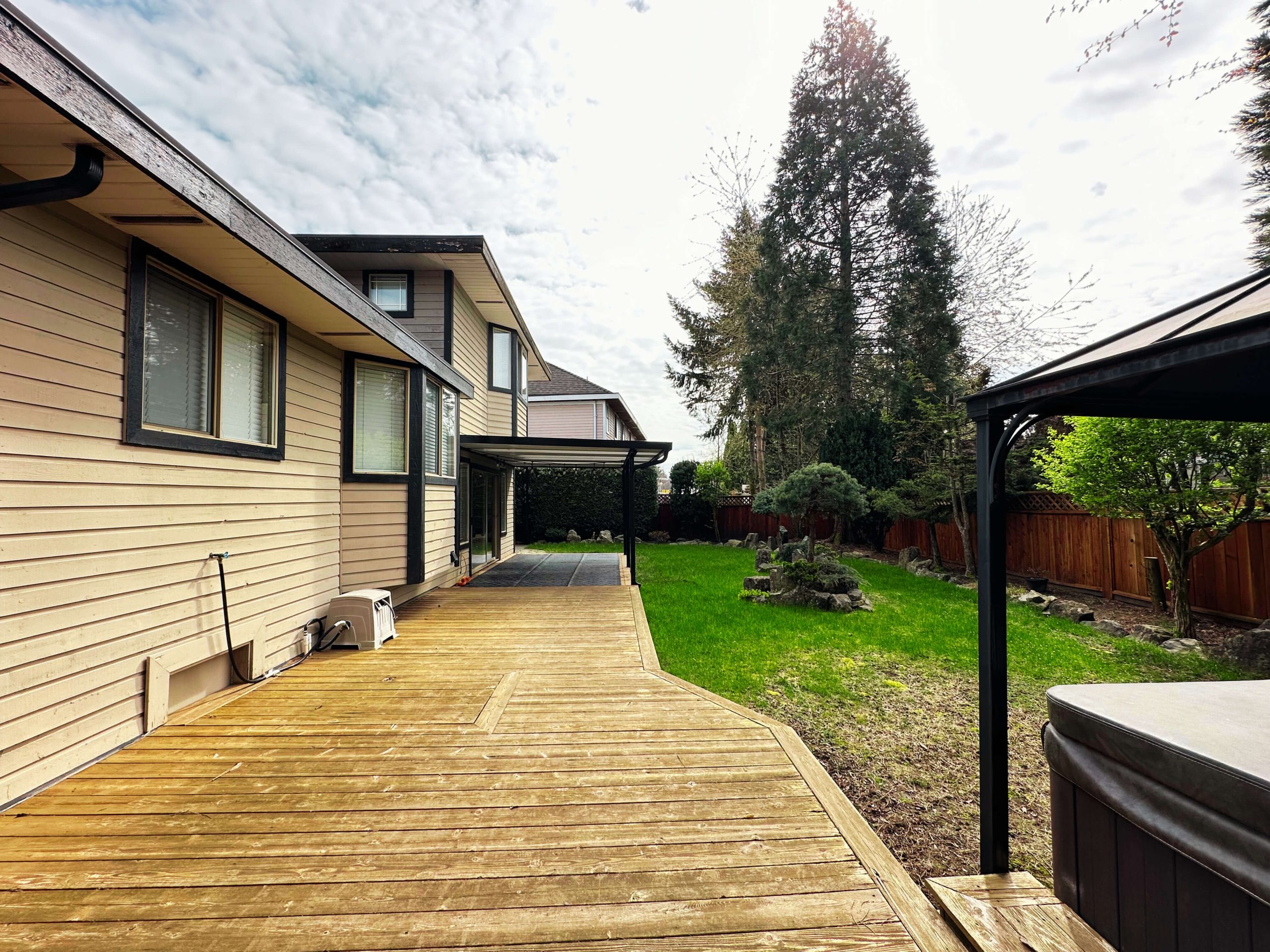10593 164 STREET, SURREY, BC