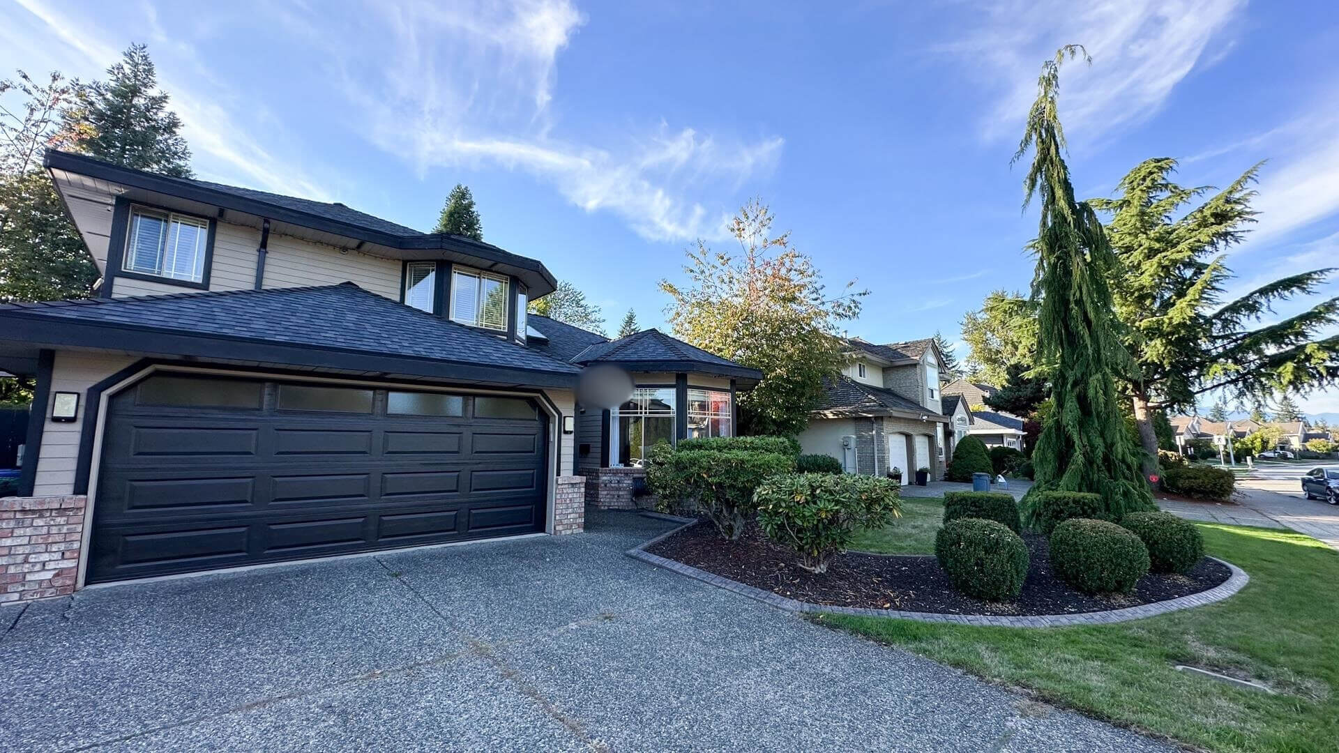 10593 164 STREET, SURREY, BC 4