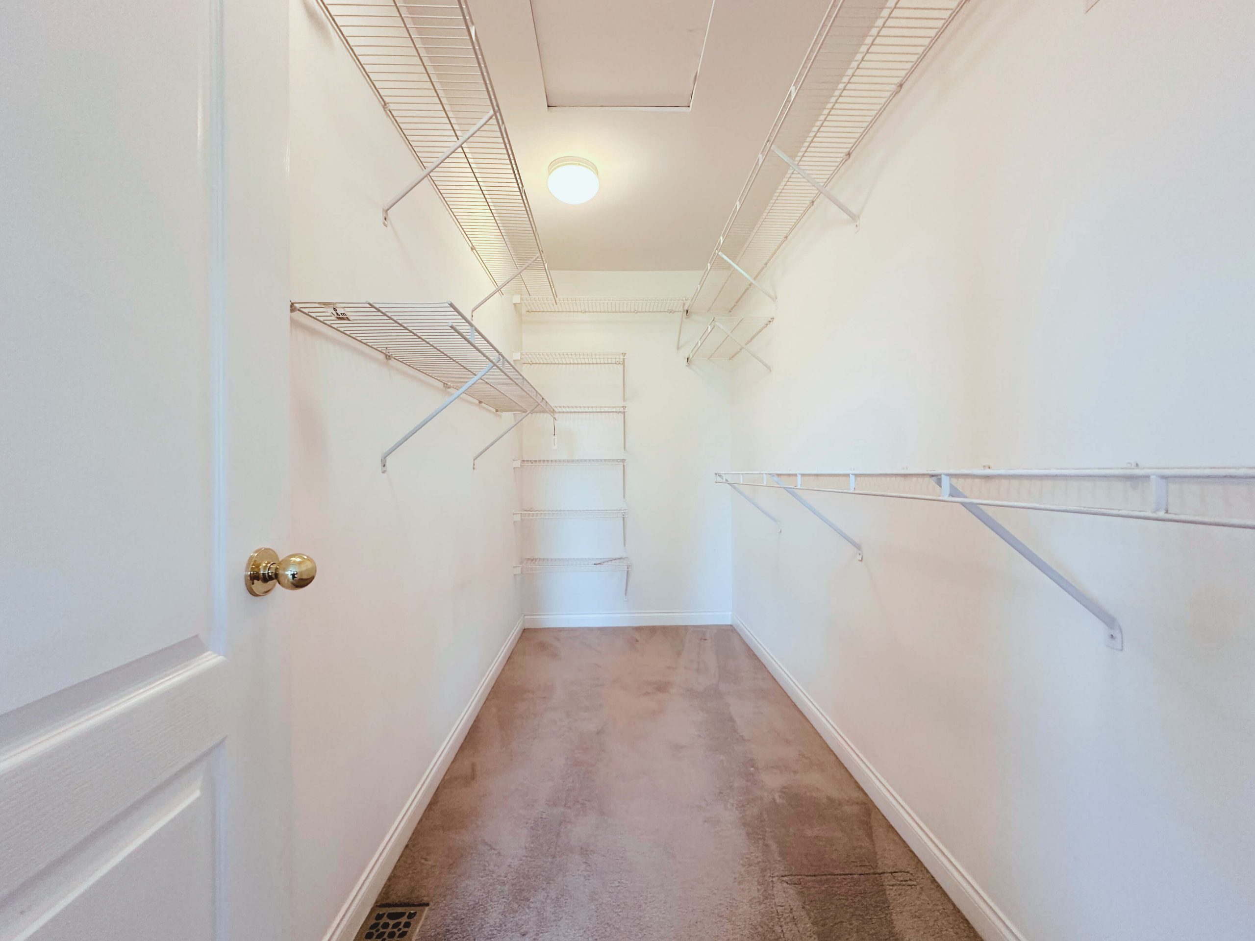 17013 104A AVENUE, SURREY, BC, 4