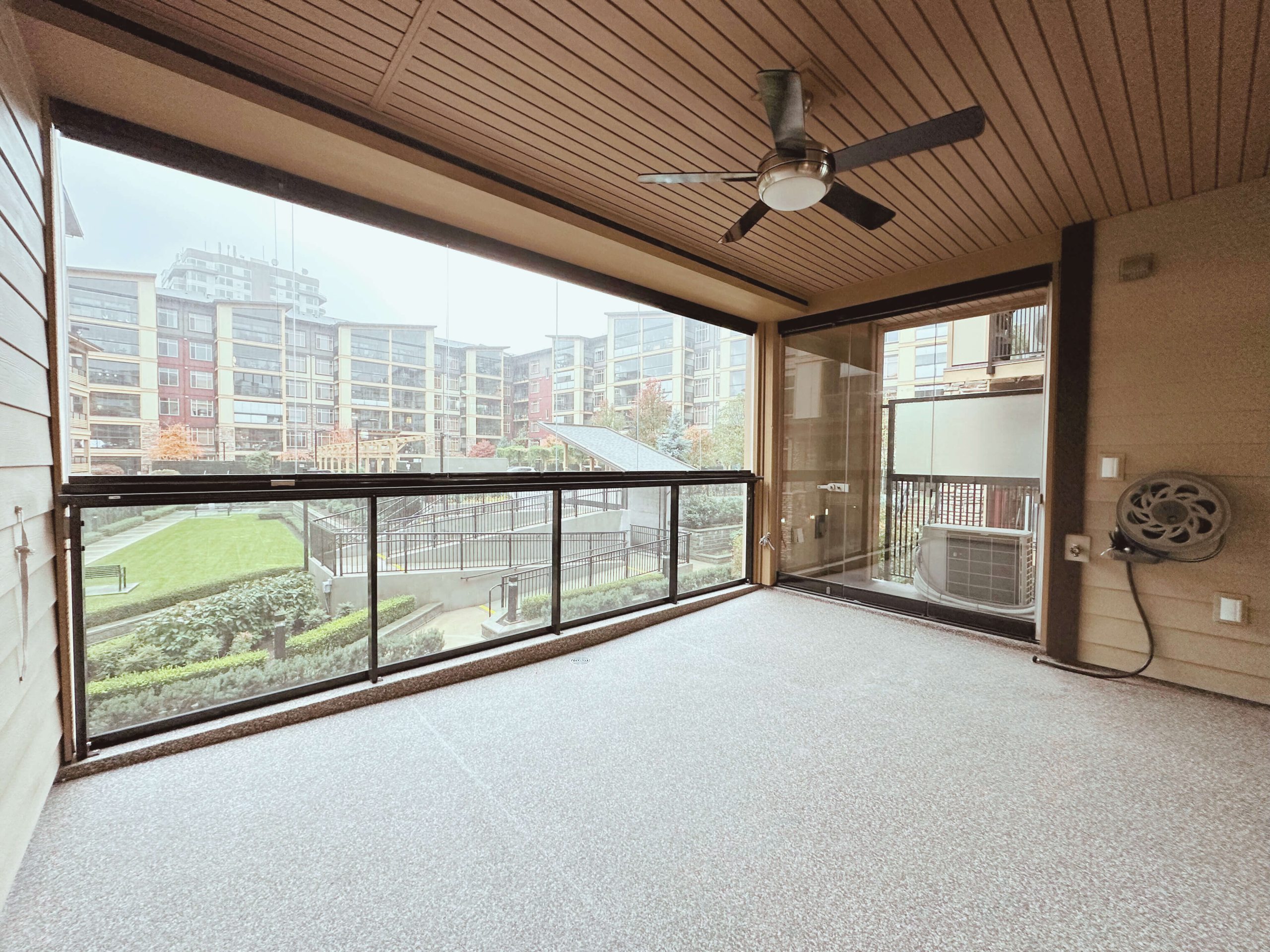 #204 32445 SIMON AVE ABBOTSFORD V2T 0G7 3