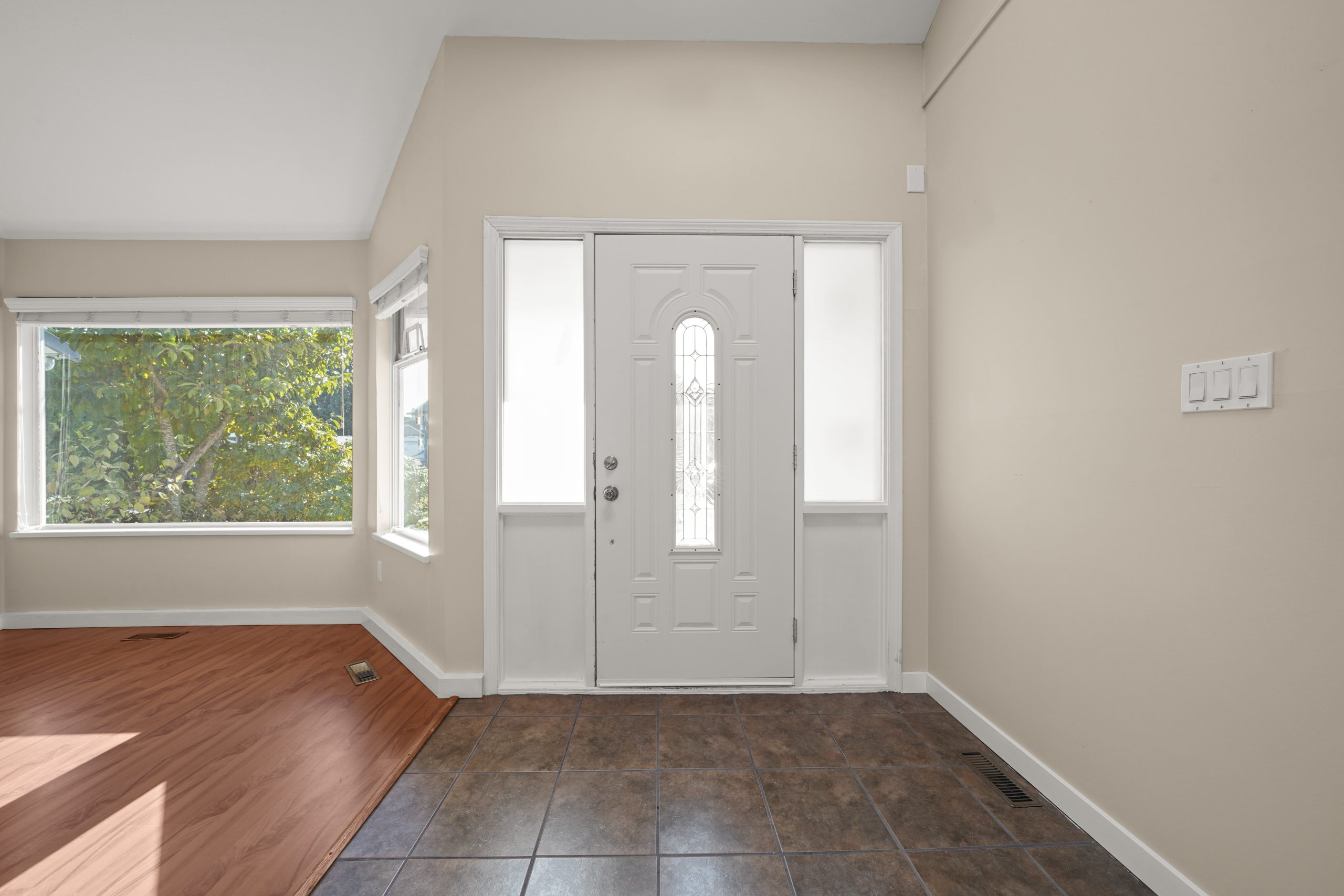 20741 51A AVENUE, LANGLEY, BC 4