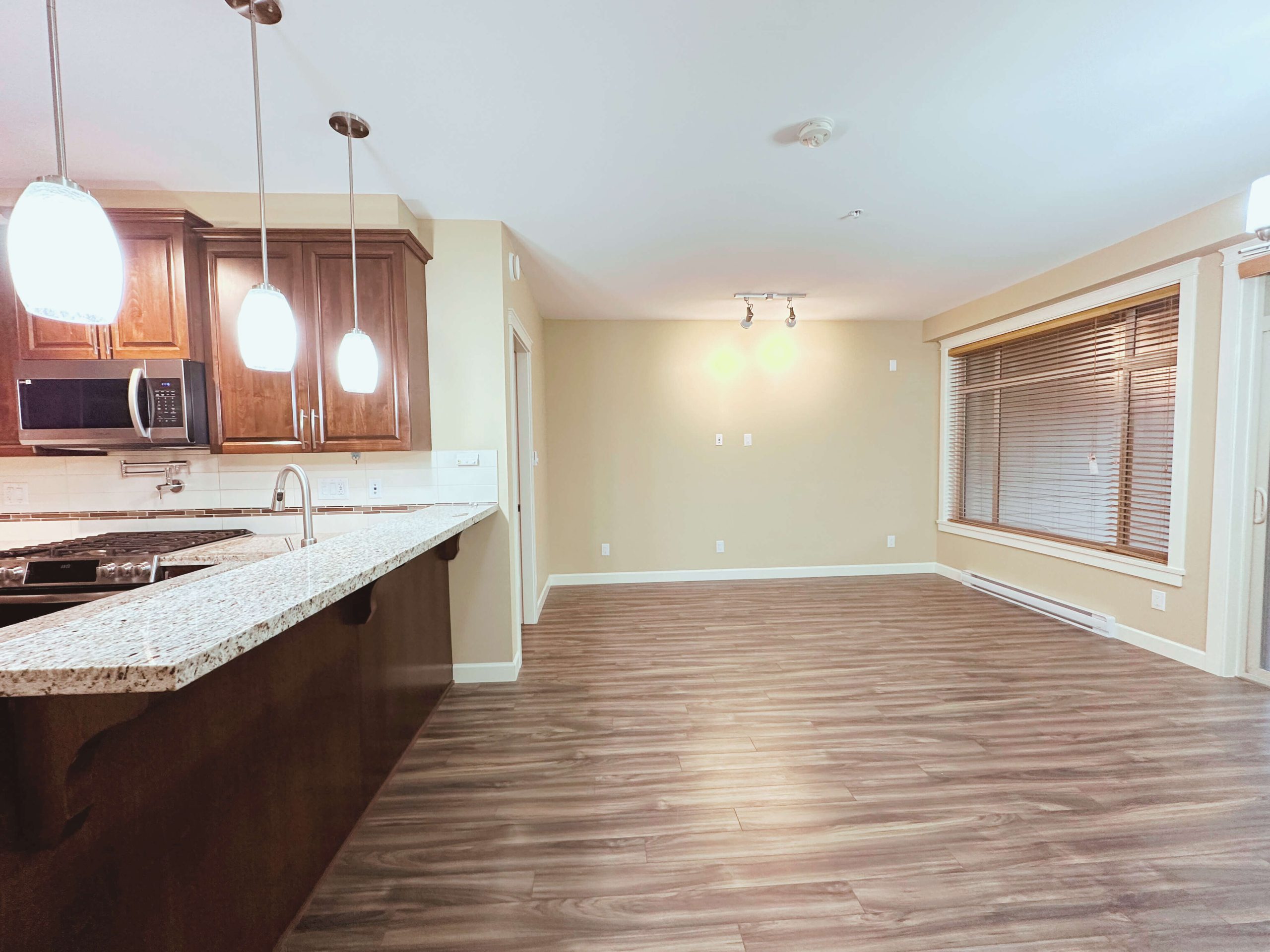 #204 32445 SIMON AVE ABBOTSFORD V2T 0G7 10