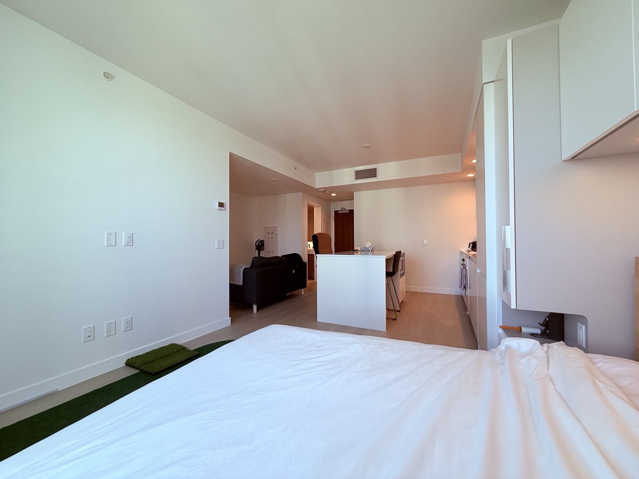 1303 6537 TELFORD AVENUE 10