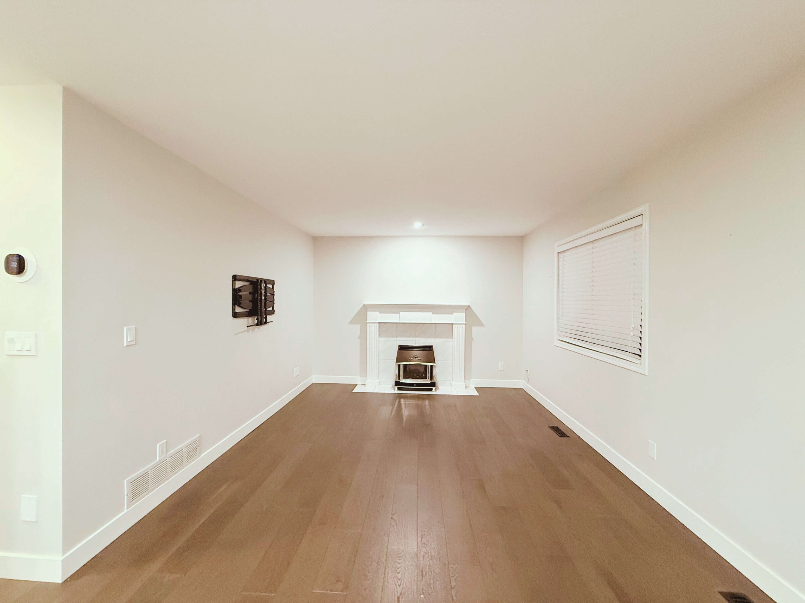 14665 84A AVENUE, SURREY, BC 9