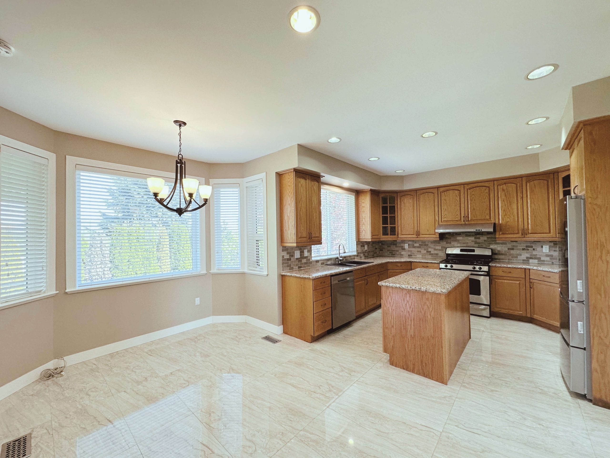 17013 104A AVENUE, SURREY, BC, 12